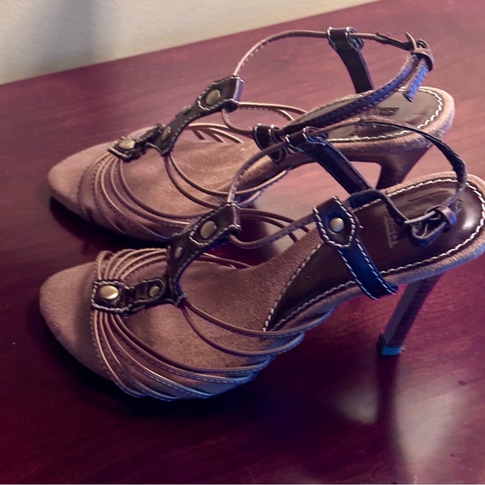 Bakers strappy sandal size 6M